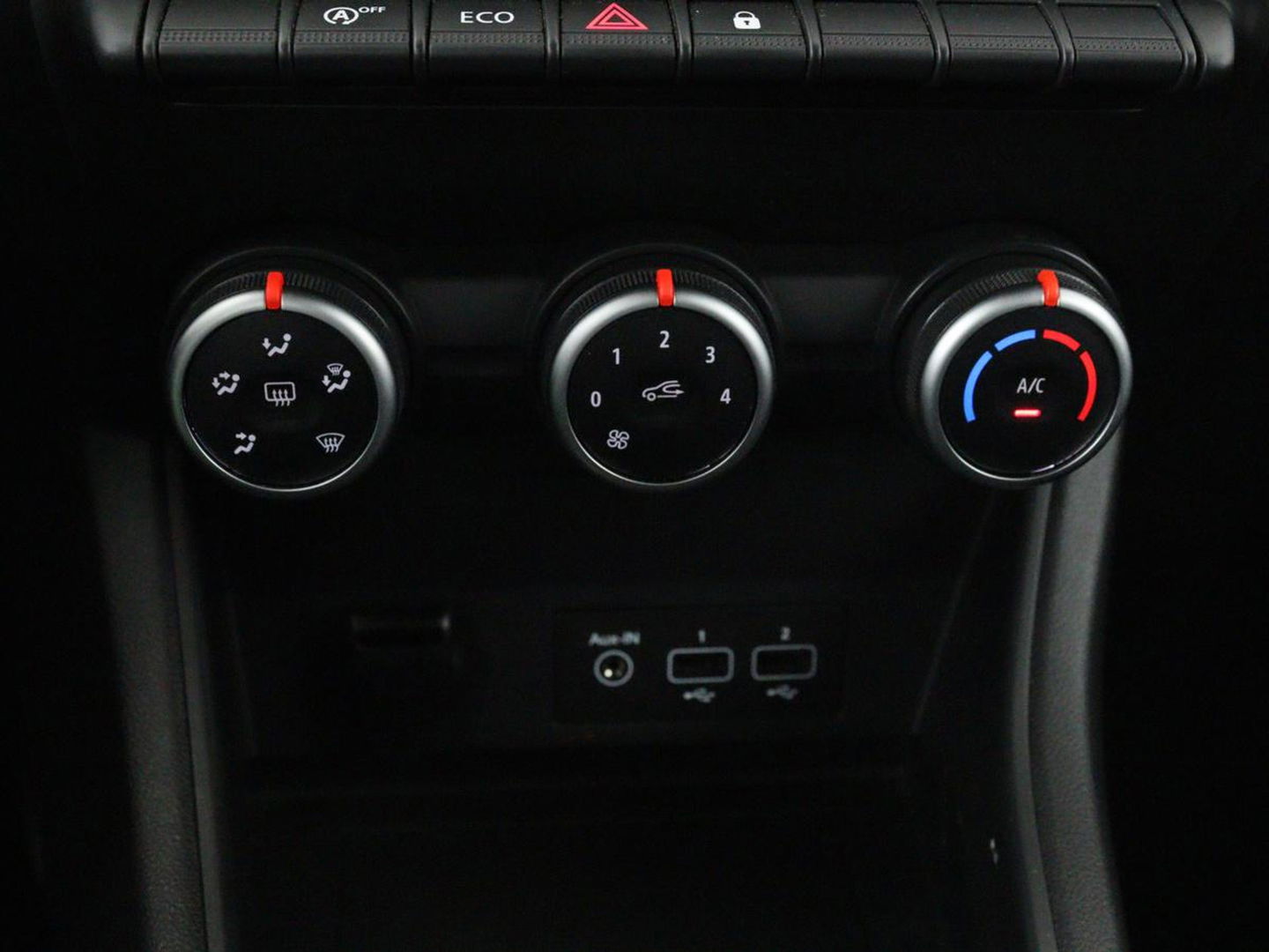 Renault Captur 1.0 TCe 90 Zen | Camera | Cruise control | PDC | Full LED | Navigatie | Carplay | DAB | LMV 17 inch |