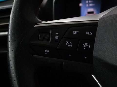 SEAT Leon Sportstourer 1.4 TSI eHybrid PHEV FR Business Intense | Camera | Stoel & Stuurverwarming | Trekhaak | Carplay | Full LED | Sfeerverlichting
