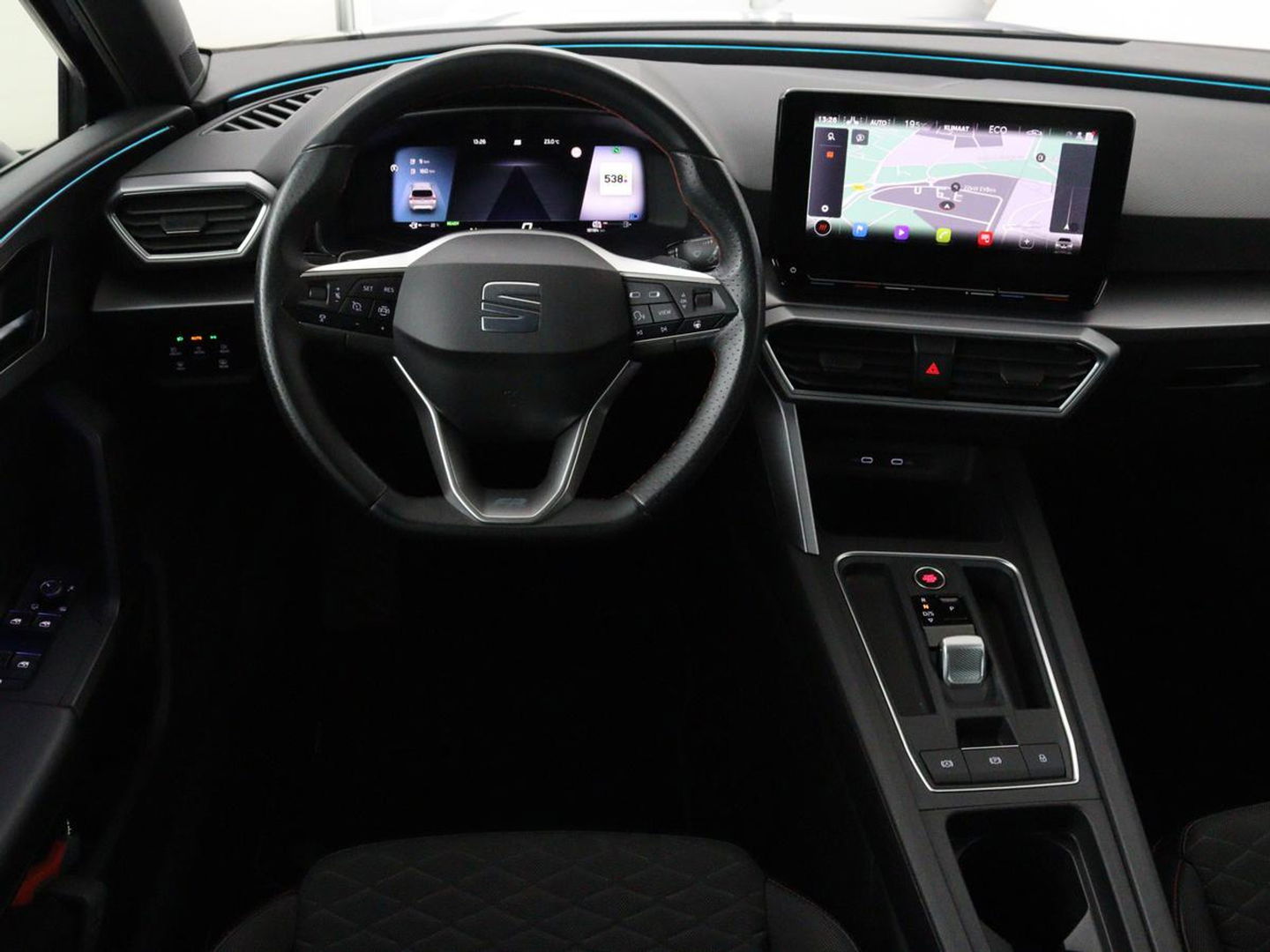SEAT Leon Sportstourer 1.4 TSI eHybrid PHEV FR Business Intense | Camera | Stoel & Stuurverwarming | Trekhaak | Carplay | Full LED | Sfeerverlichting