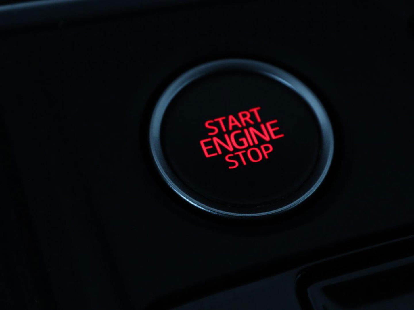 SEAT Leon Sportstourer 1.4 TSI eHybrid PHEV FR Business Intense | Camera | Stoel & Stuurverwarming | Trekhaak | Carplay | Full LED | Sfeerverlichting