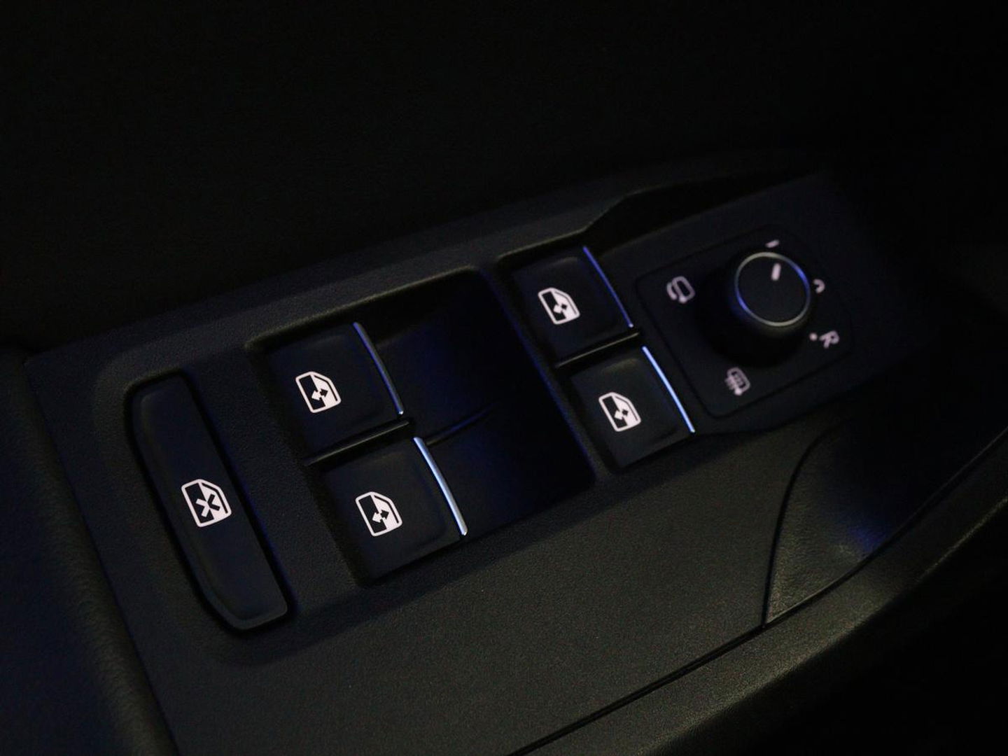 SEAT Leon Sportstourer 1.4 TSI eHybrid PHEV FR Business Intense | Camera | Stoel & Stuurverwarming | Trekhaak | Carplay | Full LED | Sfeerverlichting