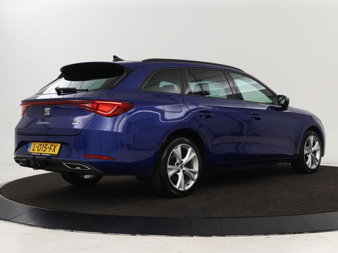 SEAT Leon Sportstourer 1.4 TSI eHybrid PHEV FR Business Intense | Camera | Stoel & Stuurverwarming | Trekhaak | Carplay | Full LED | Sfeerverlichting