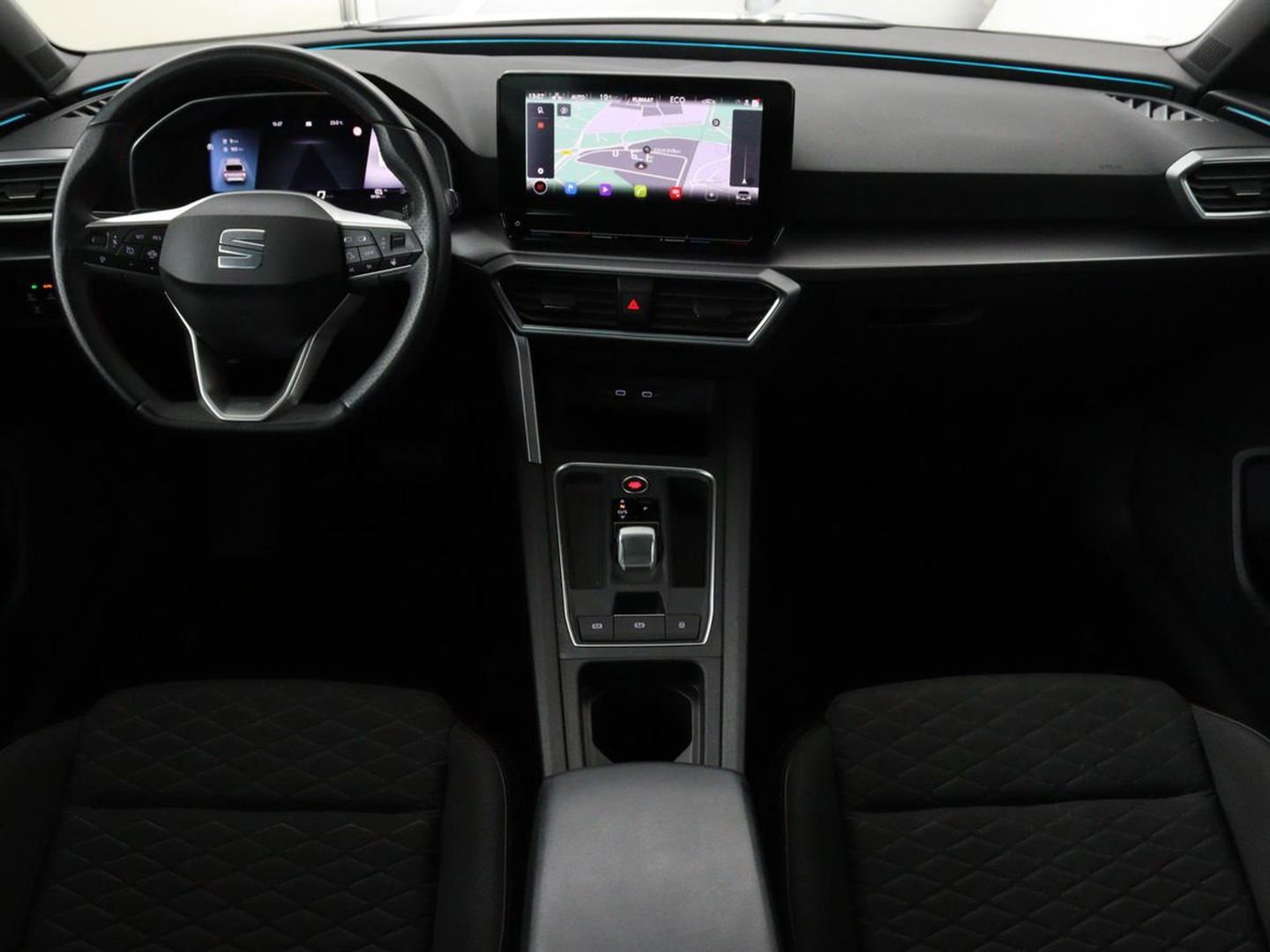 SEAT Leon Sportstourer 1.4 TSI eHybrid PHEV FR Business Intense | Camera | Stoel & Stuurverwarming | Trekhaak | Carplay | Full LED | Sfeerverlichting