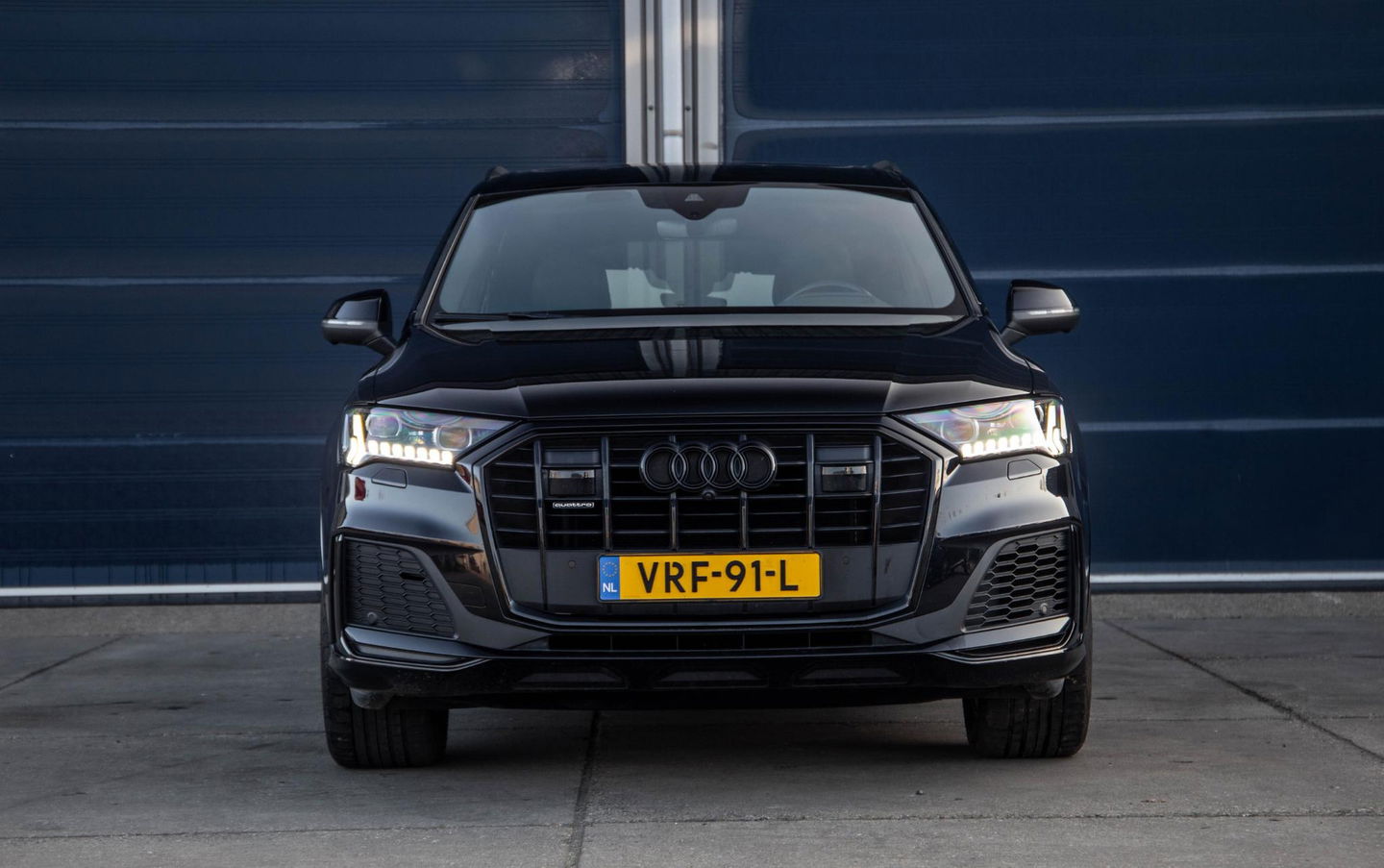 Audi Q7 SQ7 S-Line Grijs kenteken 3X S-LINE / 360 CAMERA / ADAPTIVE CRUISE CONTROLE / BLACK LINE
