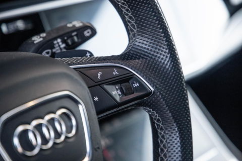 Audi Q7 SQ7 S-Line Grijs kenteken 3X S-LINE / 360 CAMERA / ADAPTIVE CRUISE CONTROLE / BLACK LINE