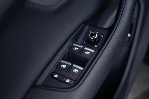 Audi Q7 SQ7 S-Line Grijs kenteken 3X S-LINE / 360 CAMERA / ADAPTIVE CRUISE CONTROLE / BLACK LINE