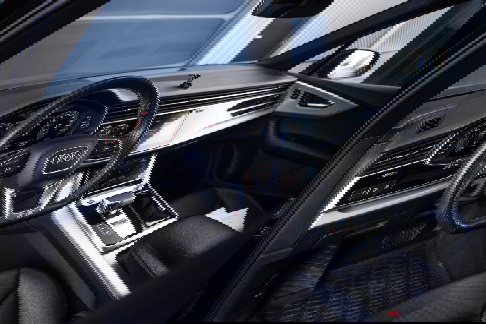 Audi Q7 SQ7 S-Line Grijs kenteken 3X S-LINE / 360 CAMERA / ADAPTIVE CRUISE CONTROLE / BLACK LINE