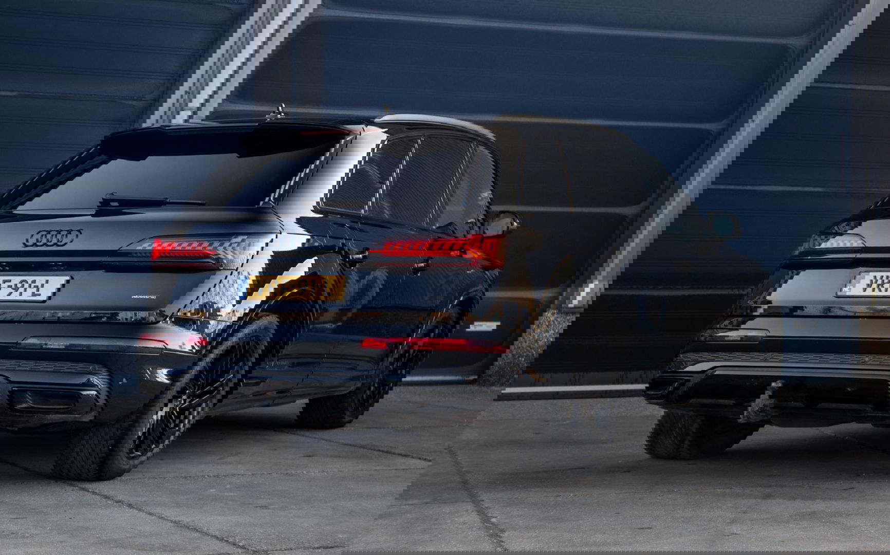 Audi Q7 SQ7 S-Line Grijs kenteken 3X S-LINE / 360 CAMERA / ADAPTIVE CRUISE CONTROLE / BLACK LINE
