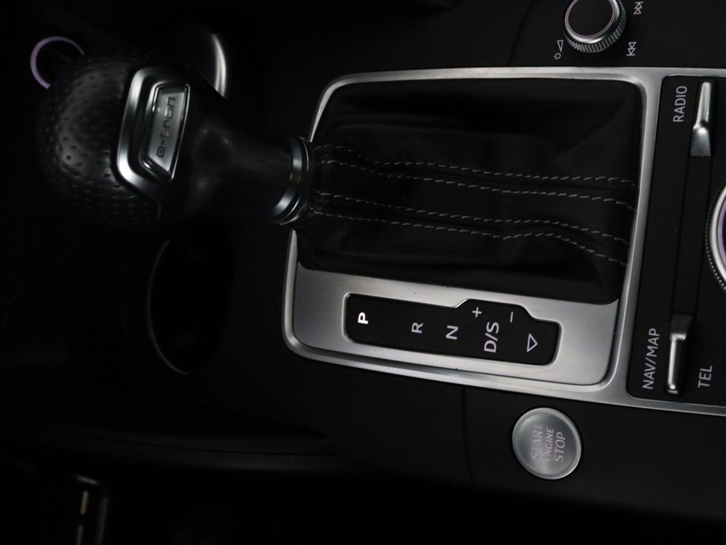 Audi A3 Sportback 1.4 e-tron Lease Edition | Panoramadak | Trekhaak | Cruise control | Digitaal cockpit | LMV 18 inch | LED | S-line | Keyless go | PDC