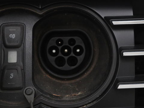Audi A3 Sportback 1.4 e-tron Lease Edition | Panoramadak | Trekhaak | Cruise control | Digitaal cockpit | LMV 18 inch | LED | S-line | Keyless go | PDC