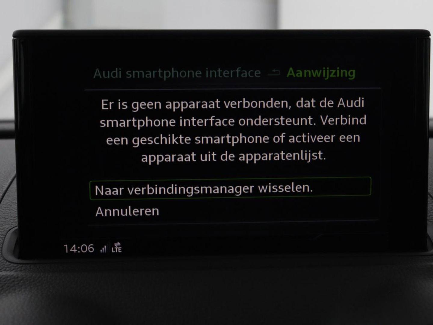 Audi A3 Sportback 1.4 e-tron Lease Edition | Panoramadak | Trekhaak | Cruise control | Digitaal cockpit | LMV 18 inch | LED | S-line | Keyless go | PDC