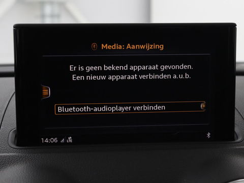 Audi A3 Sportback 1.4 e-tron Lease Edition | Panoramadak | Trekhaak | Cruise control | Digitaal cockpit | LMV 18 inch | LED | S-line | Keyless go | PDC