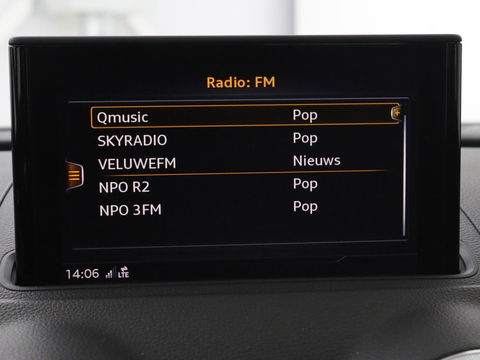 Audi A3 Sportback 1.4 e-tron Lease Edition | Panoramadak | Trekhaak | Cruise control | Digitaal cockpit | LMV 18 inch | LED | S-line | Keyless go | PDC