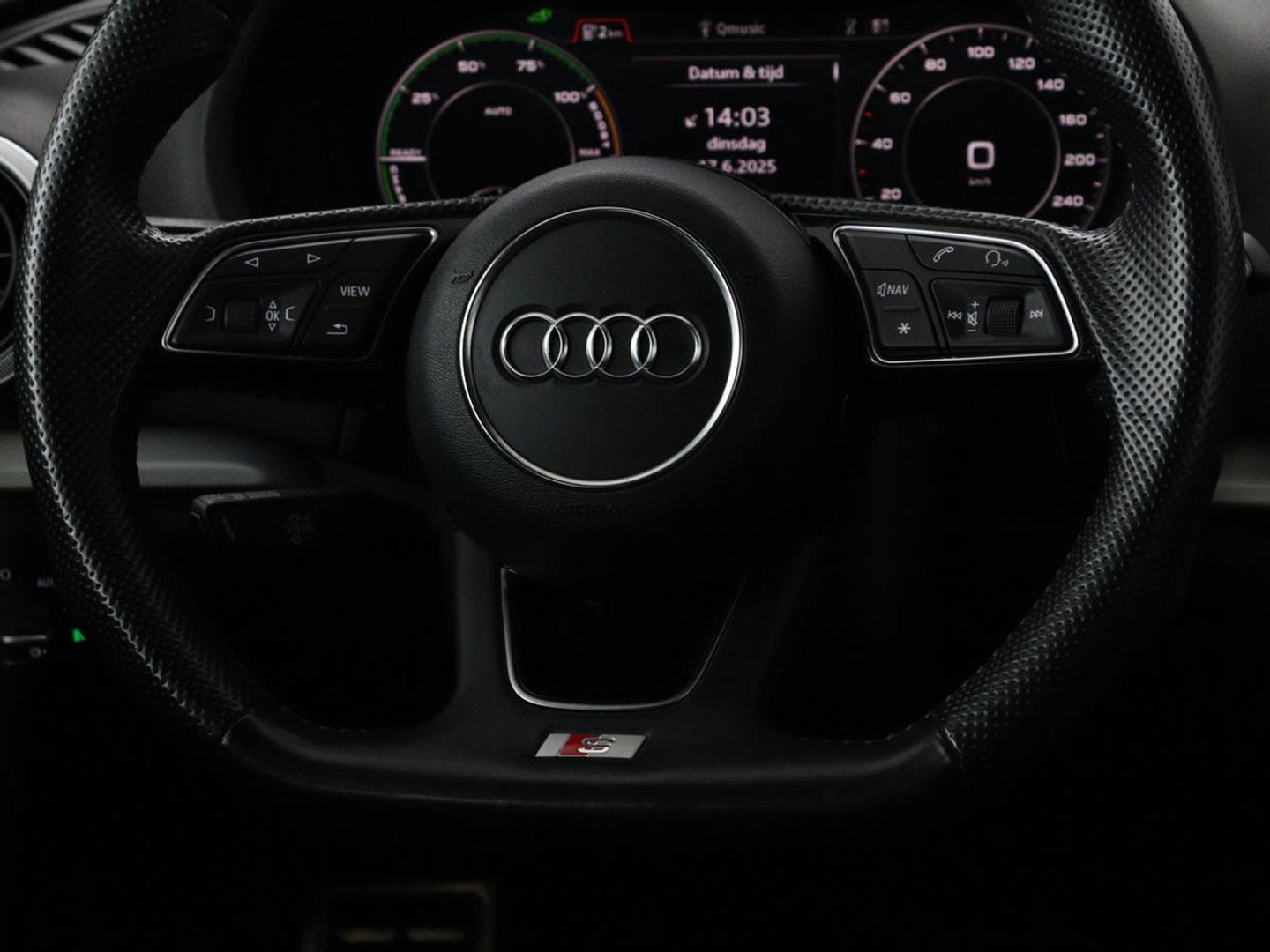 Audi A3 Sportback 1.4 e-tron Lease Edition | Panoramadak | Trekhaak | Cruise control | Digitaal cockpit | LMV 18 inch | LED | S-line | Keyless go | PDC