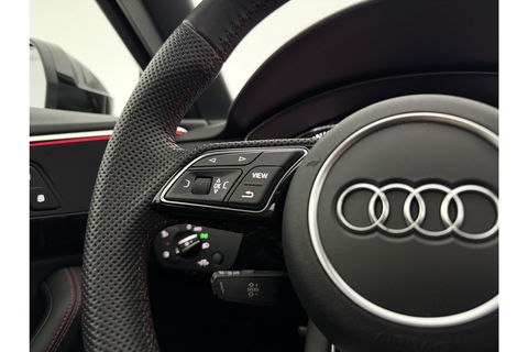 Audi A4 35 TFSI 150PK S-line Pano LED Sfeerverl. Clima Cruise Navigatie PDC 18''LMV