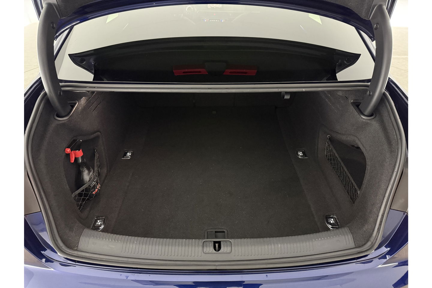 Audi A4 35 TFSI 150PK S-line Pano LED Sfeerverl. Clima Cruise Navigatie PDC 18''LMV