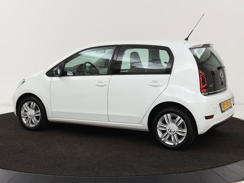 Volkswagen up! 1.0 BMT high up! | Cruise control | Airco | Bleutooth | LMV 15 inch | Parkeersensoren achter | Radio | LED dagrijverlichting