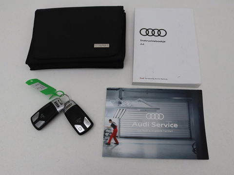 Audi A4 Limousine 35 TFSI Sport S line edition | Half leder | Full LED | LMV 18 inch | Climate control | Cruise control | Bleutooth | Navigatie
