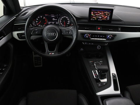 Audi A4 Limousine 35 TFSI Sport S line edition | Half leder | Full LED | LMV 18 inch | Climate control | Cruise control | Bleutooth | Navigatie