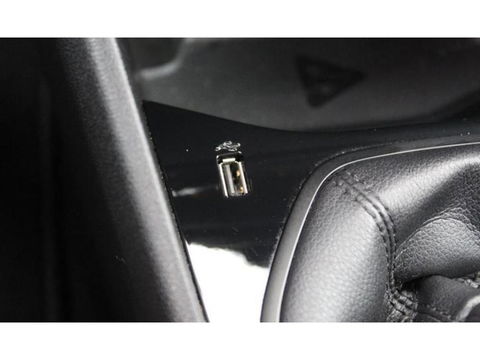 Ford Fiesta 1.1 Trend 85pk Navi | Apple Carplay |Android auto