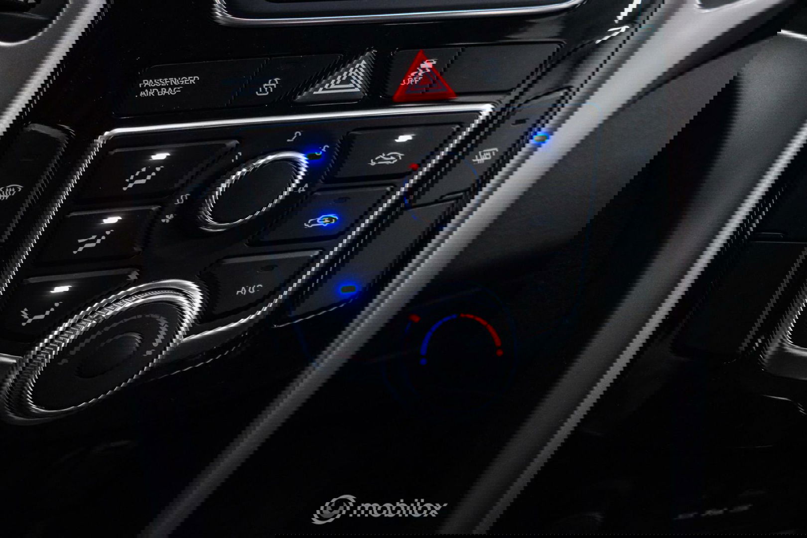 Hyundai i30 Wagon 1.6 GDI 120 pk | Trekhaak | Clima | Cruise | Stuurwielverwarming | All seasons | Nieuwe APK |