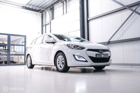Hyundai i30 Wagon 1.6 GDI 120 pk | Trekhaak | Clima | Cruise | Stuurwielverwarming | All seasons | Nieuwe APK |