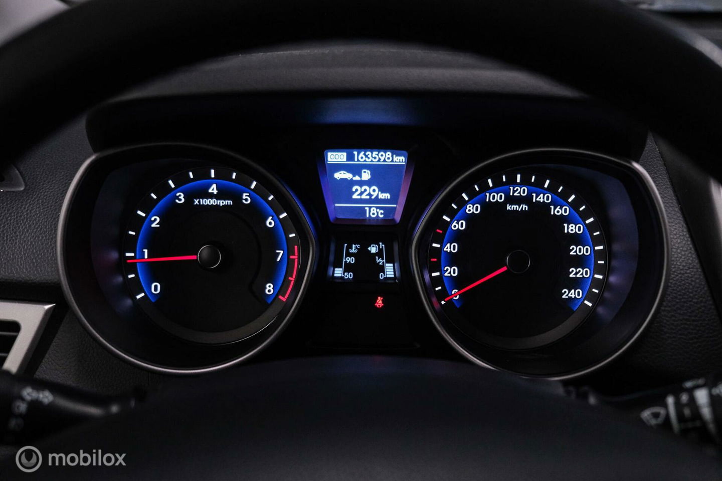 Hyundai i30 Wagon 1.6 GDI 120 pk | Trekhaak | Clima | Cruise | Stuurwielverwarming | All seasons | Nieuwe APK |