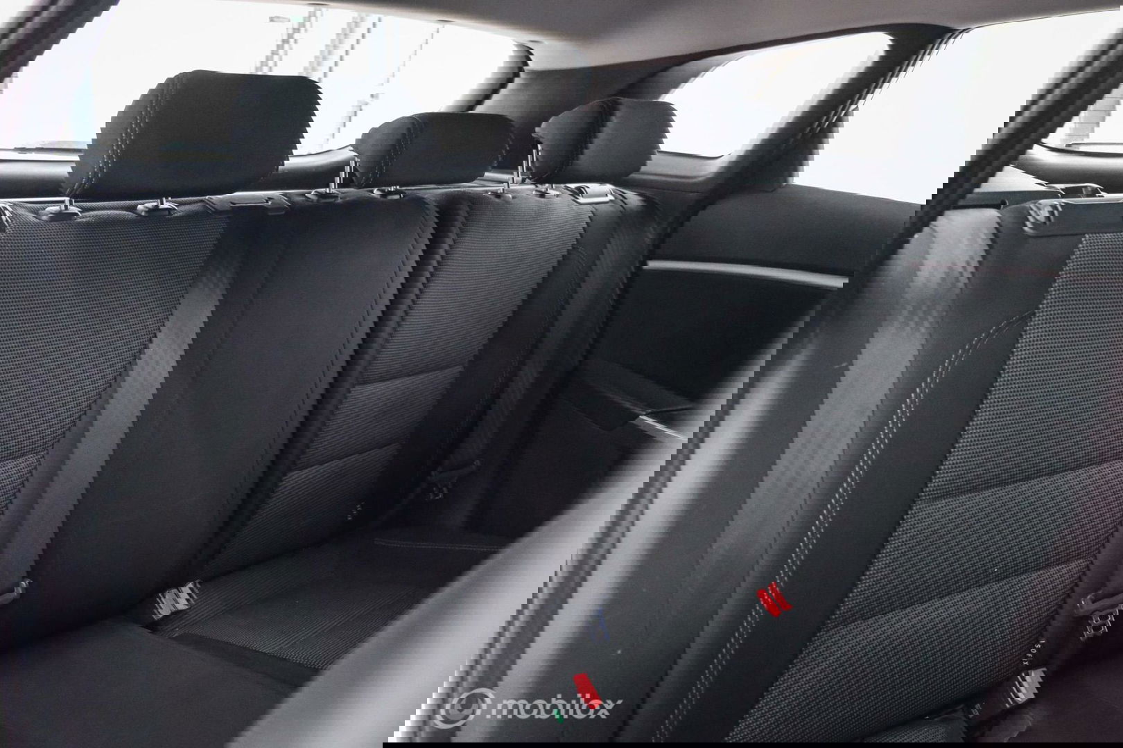 Hyundai i30 Wagon 1.6 GDI 120 pk | Trekhaak | Clima | Cruise | Stuurwielverwarming | All seasons | Nieuwe APK |