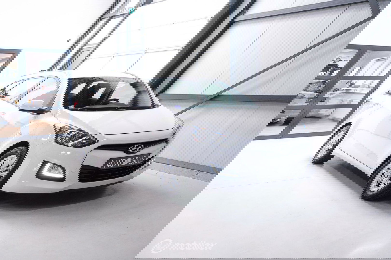 Hyundai i30 Wagon 1.6 GDI 120 pk | Trekhaak | Clima | Cruise | Stuurwielverwarming | All seasons | Nieuwe APK |