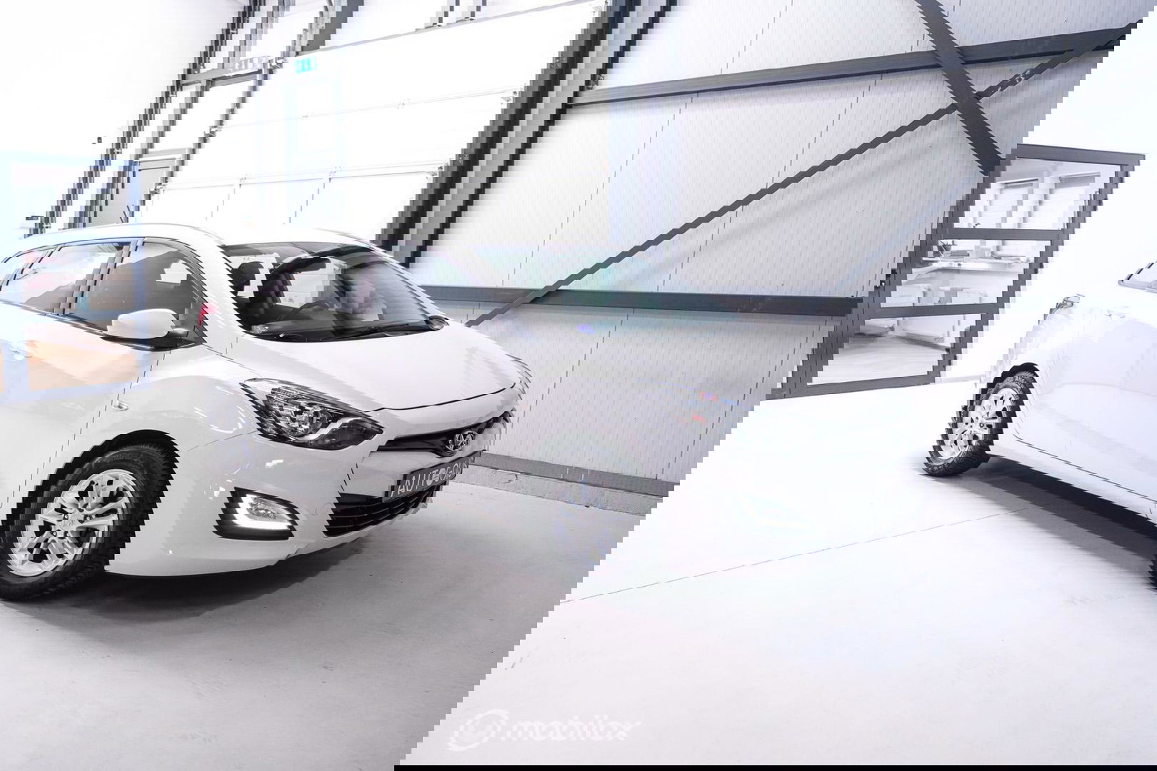 Hyundai i30 Wagon 1.6 GDI 120 pk | Trekhaak | Clima | Cruise | Stuurwielverwarming | All seasons | Nieuwe APK |