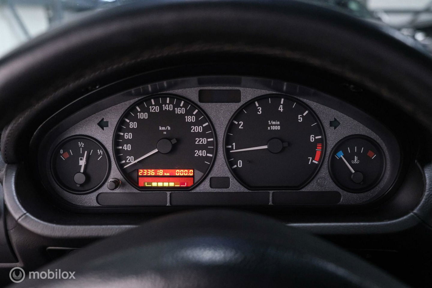 BMW Z3 Coupé 2.8 Manual | Hellrot | Sperdifferentieel | Extended leather | Kanteldak | liefhebbersauto |