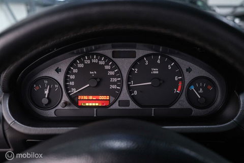 BMW Z3 Coupé 2.8 Manual | Hellrot | Sperdifferentieel | Extended leather | Kanteldak | liefhebbersauto |
