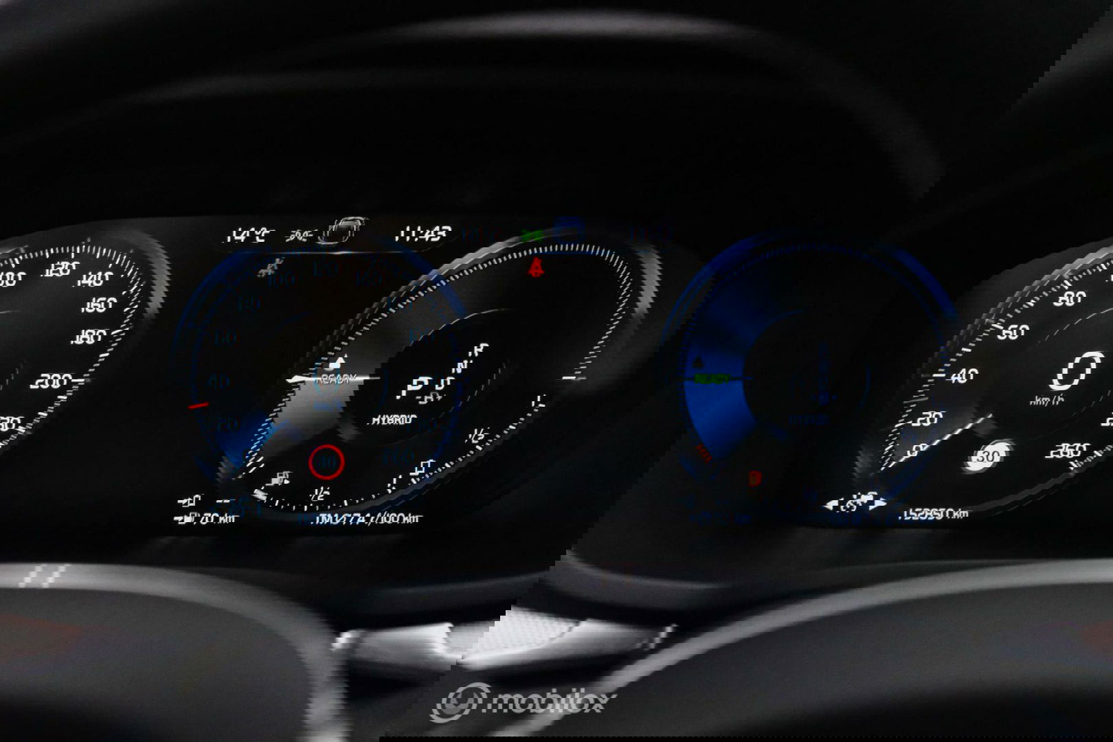 Volvo V60 2.0 T8 Recharge AWD R-Design | NL auto | DAB+ | CarPlay | Adaptive | Blis | Rijklaar |