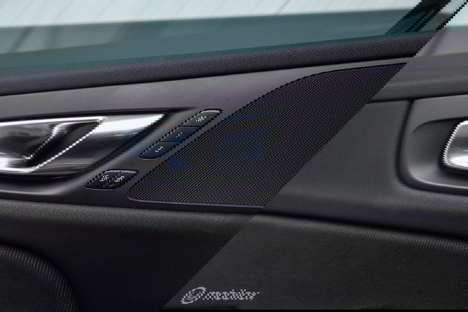 Volvo V60 2.0 T8 Recharge AWD R-Design | NL auto | DAB+ | CarPlay | Adaptive | Blis | Rijklaar |
