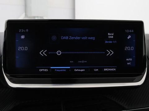 Peugeot 208 1.2 PureTech GT-Line | Panoramadak | Carplay | Afneembare trekhaak | Cruise control | Full LED | Navigatie | Camera | Sfeerverlichting