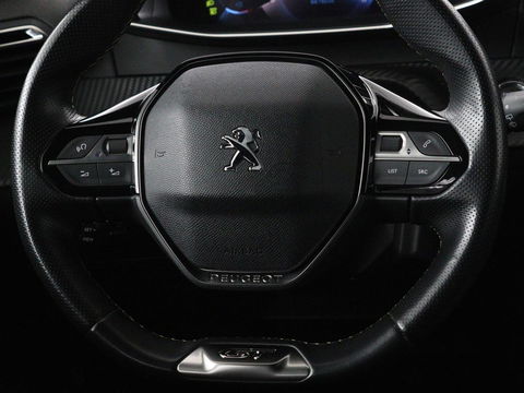 Peugeot 208 1.2 PureTech GT-Line | Panoramadak | Carplay | Afneembare trekhaak | Cruise control | Full LED | Navigatie | Camera | Sfeerverlichting