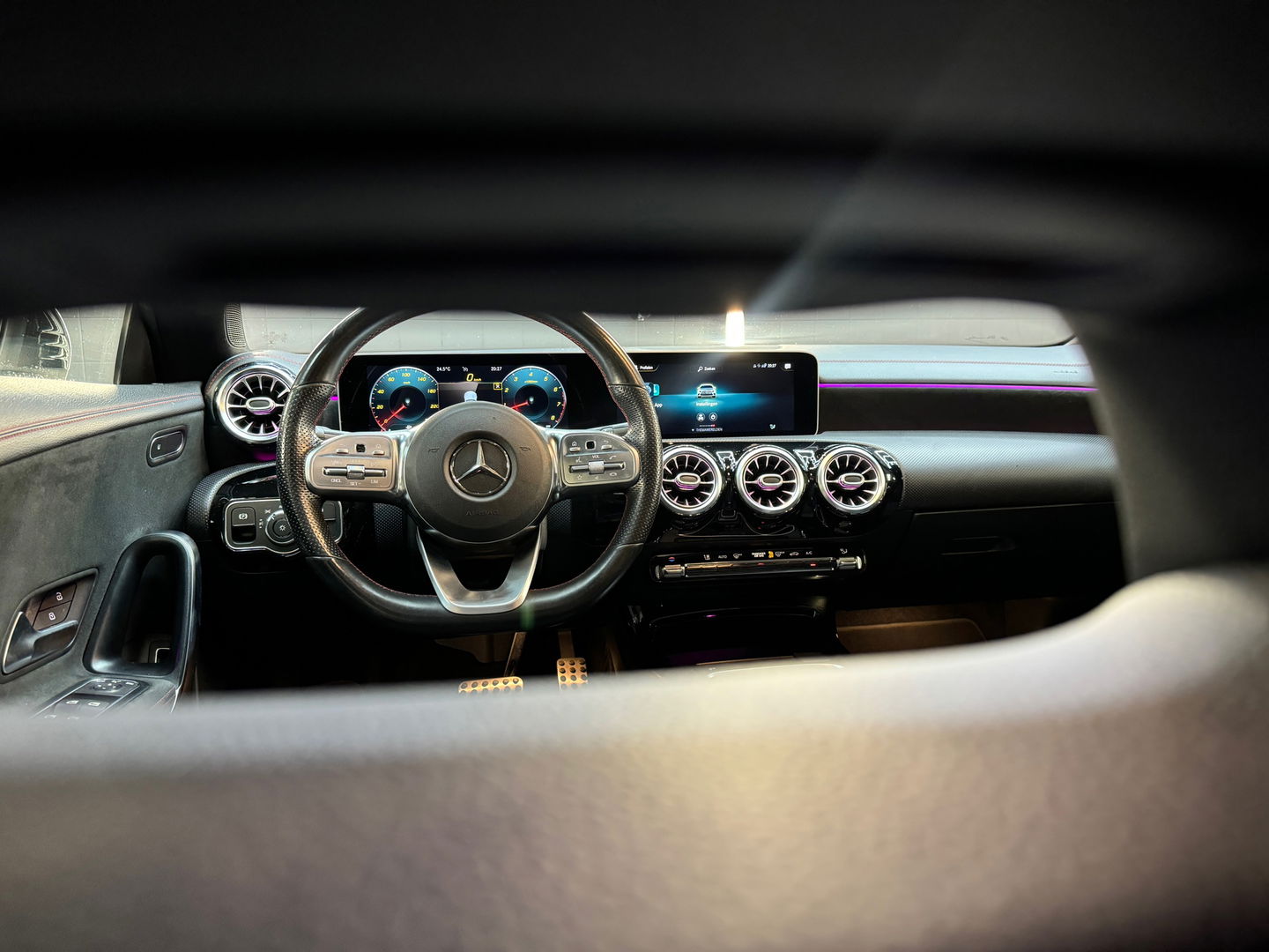 Mercedes-Benz CLA-Klasse 220 AMG Pano|Sfeer|Camera|Nightpakket