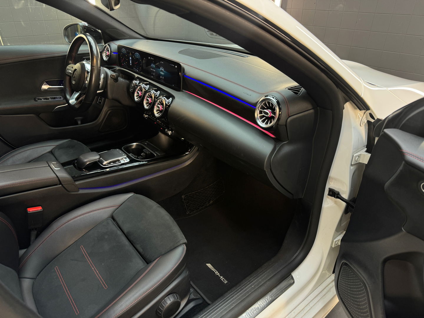 Mercedes-Benz CLA-Klasse 220 AMG Pano|Sfeer|Camera|Nightpakket