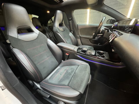 Mercedes-Benz CLA-Klasse 220 AMG Pano|Sfeer|Camera|Nightpakket