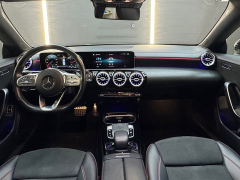 Mercedes-Benz CLA-Klasse 220 AMG Pano|Sfeer|Camera|Nightpakket