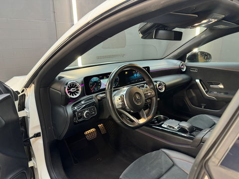 Mercedes-Benz CLA-Klasse 220 AMG Pano|Sfeer|Camera|Nightpakket