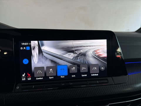 Volkswagen Golf 2.0 TSI R 4M Performance Pano|Akra|HuD|Drift