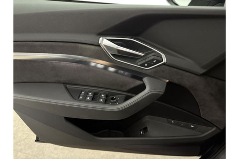 Audi e-tron 50 quattro Launch edition S-Line 71 kWh 313PK Pano Sfeer Memory Virtual Clima Cruise Carplay LED Navi PDC 20"LMV