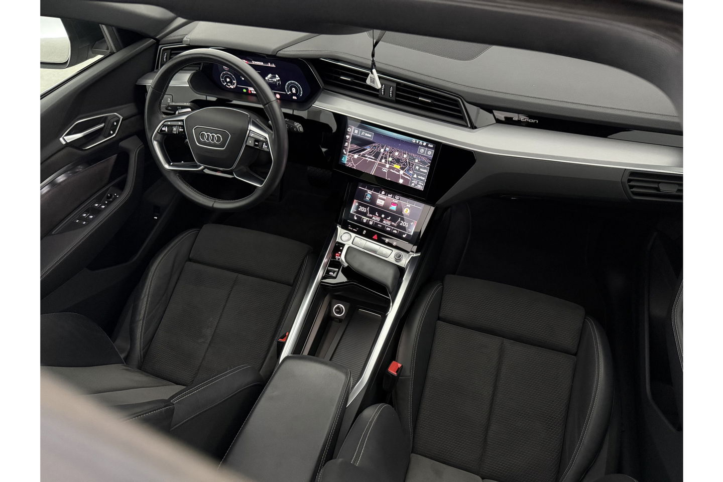 Audi e-tron 50 quattro Launch edition S-Line 71 kWh 313PK Pano Sfeer Memory Virtual Clima Cruise Carplay LED Navi PDC 20"LMV