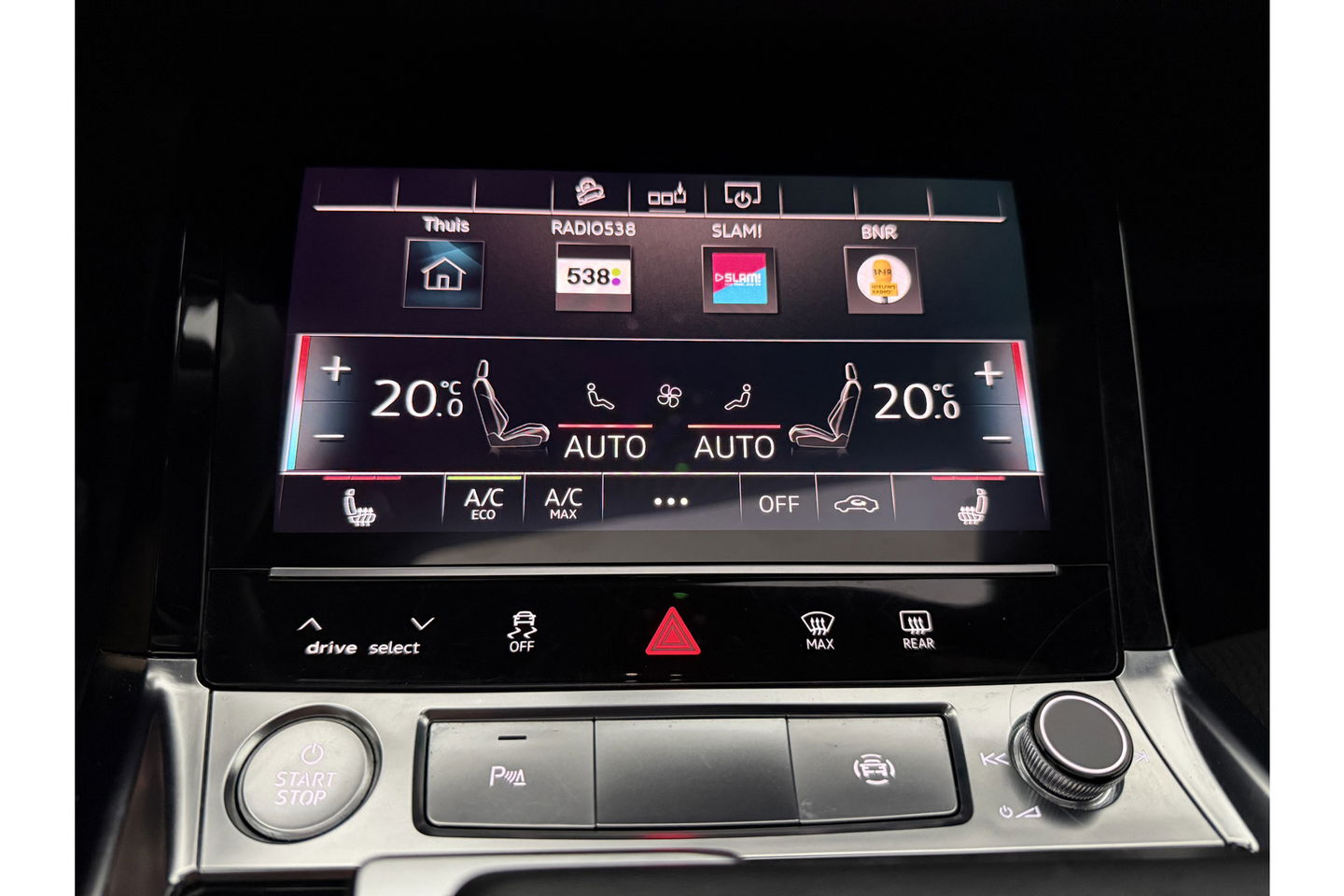 Audi e-tron 50 quattro Launch edition S-Line 71 kWh 313PK Pano Sfeer Memory Virtual Clima Cruise Carplay LED Navi PDC 20"LMV