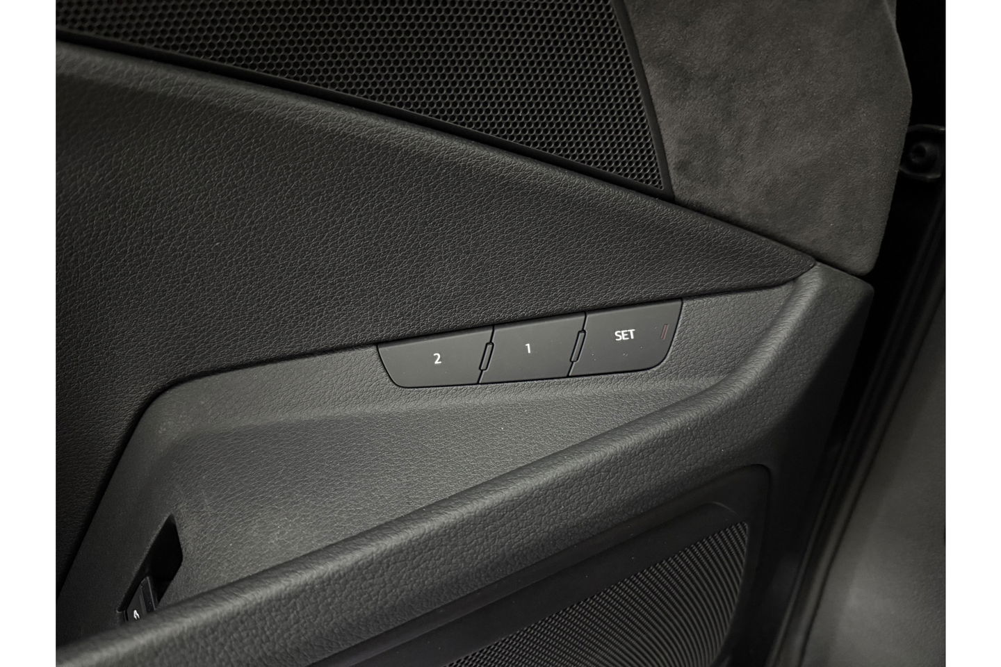 Audi e-tron 50 quattro Launch edition S-Line 71 kWh 313PK Pano Sfeer Memory Virtual Clima Cruise Carplay LED Navi PDC 20"LMV