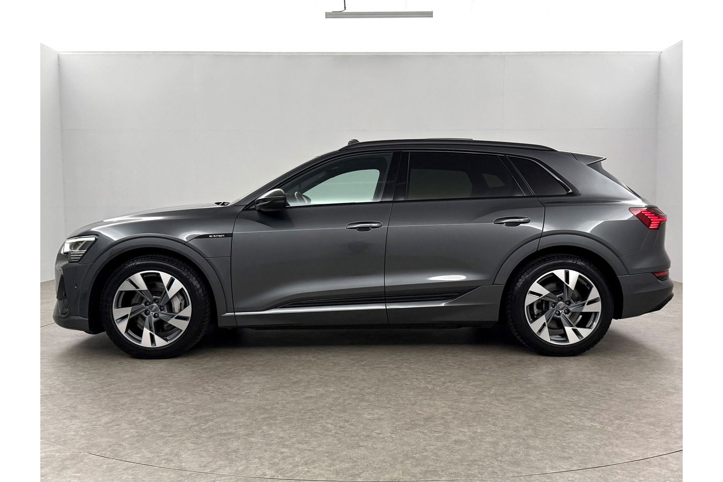 Audi e-tron 50 quattro Launch edition S-Line 71 kWh 313PK Pano Sfeer Memory Virtual Clima Cruise Carplay LED Navi PDC 20"LMV