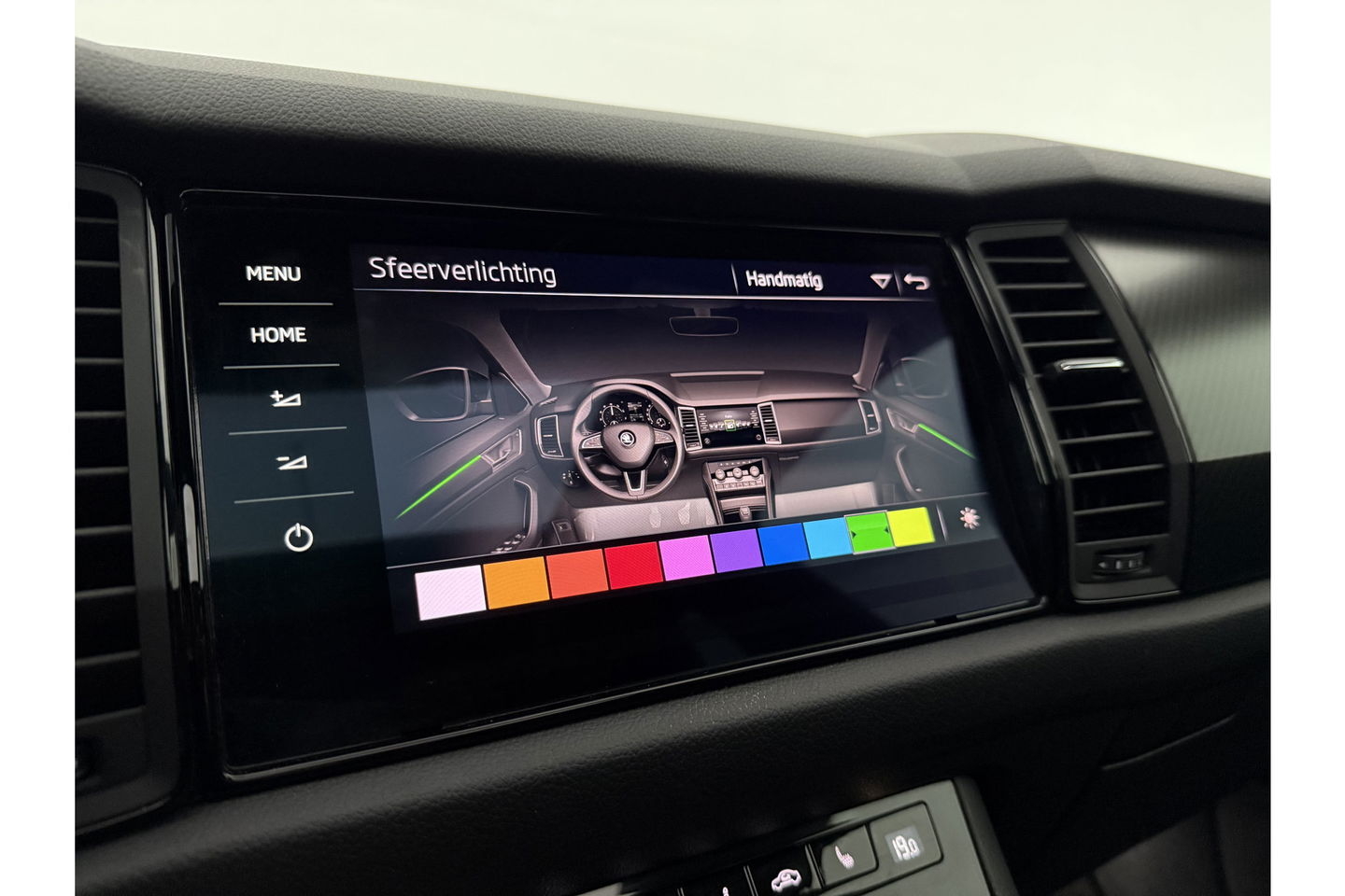 Škoda Kodiaq 1.5 TSI 150PK Sportline 7p Pano Sfeer Memory LED Navi Canton audio Clima Cruise Carplay Camera Virtual PDC Trekhaak 20"LMV