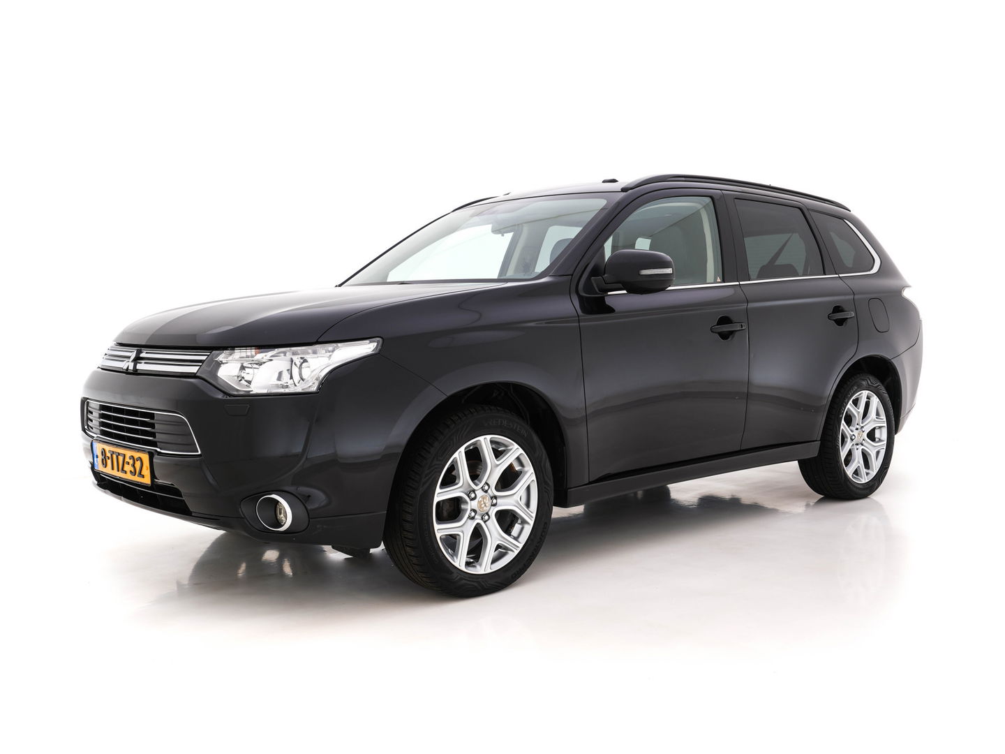 Mitsubishi Outlander 2.0 PHEV Instyle AWD Aut. *PANO | XENON | LUXURY-LEATHER | NAVI-FULLMAP | DAB+ | KEYLESS | CAMERA | HEATED-COMFORTSEATS | ROCKFORD-AUDIO | ECC | SHIFT-PADDLES | LANE-ASSIST | CRUISE | TOWBAR | 18"ALU*