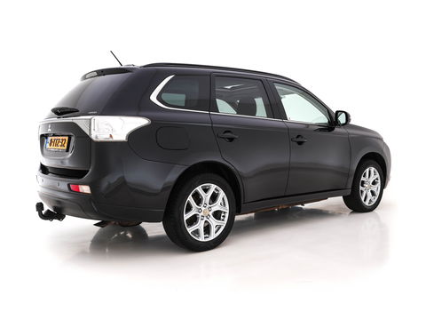 Mitsubishi Outlander 2.0 PHEV Instyle AWD Aut. *PANO | XENON | LUXURY-LEATHER | NAVI-FULLMAP | DAB+ | KEYLESS | CAMERA | HEATED-COMFORTSEATS | ROCKFORD-AUDIO | ECC | SHIFT-PADDLES | LANE-ASSIST | CRUISE | TOWBAR | 18"ALU*
